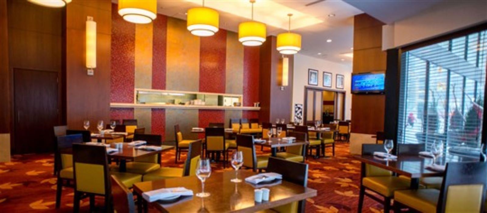 SPIN Kitchen Bar > Home